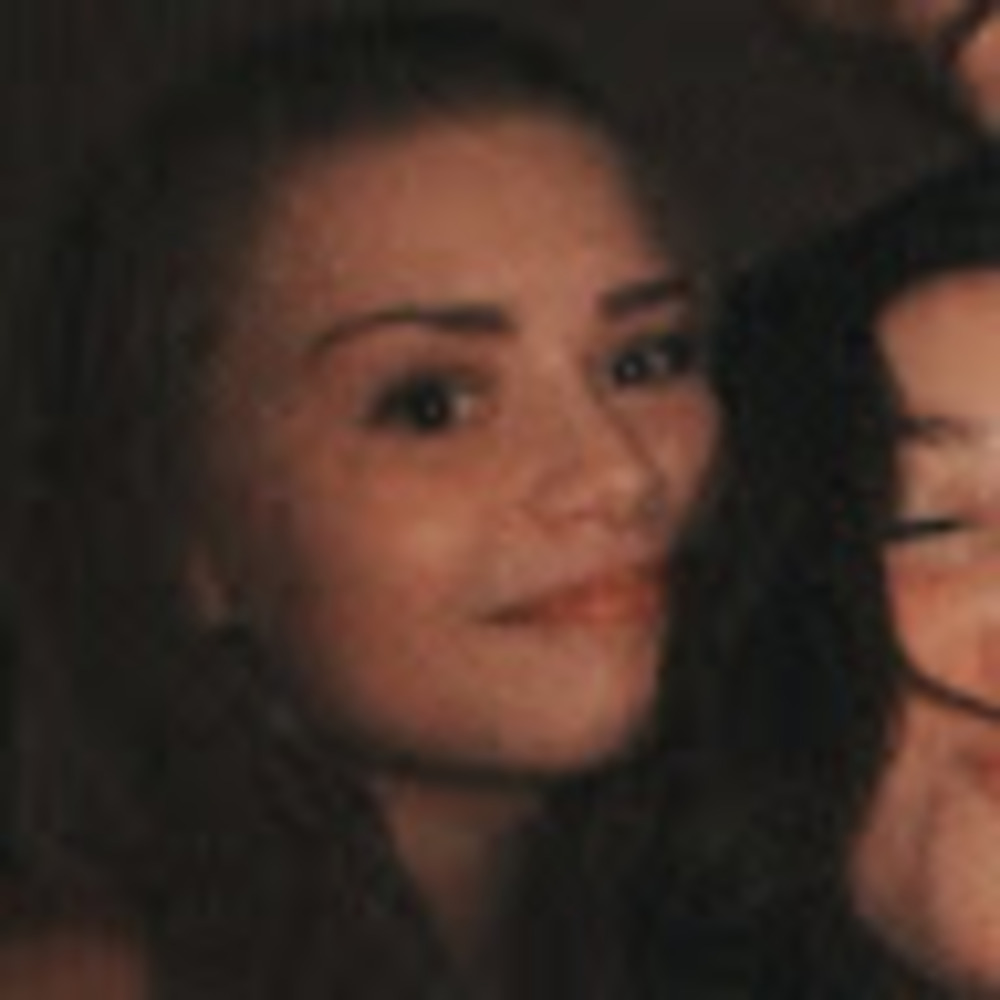 Meet your Posher, Hayley